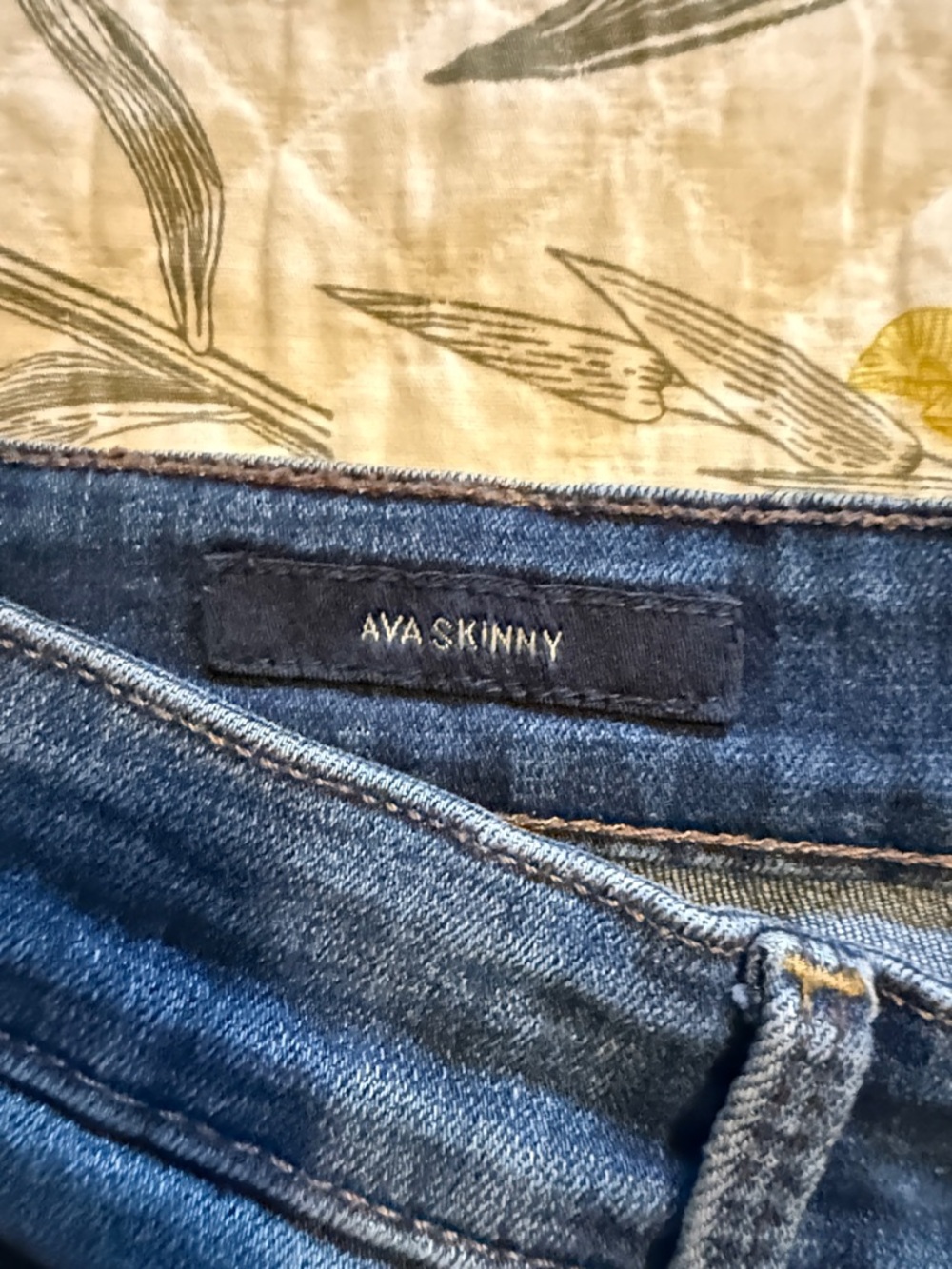 Lucky Brand Ava Skinny Jeans - Medium Blue Denim - Picture 3 of 6